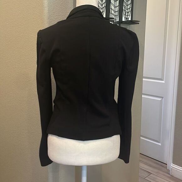 River Island Cropped Blazer With Golden Large Buttons Size 6 - Picture 2 of 4